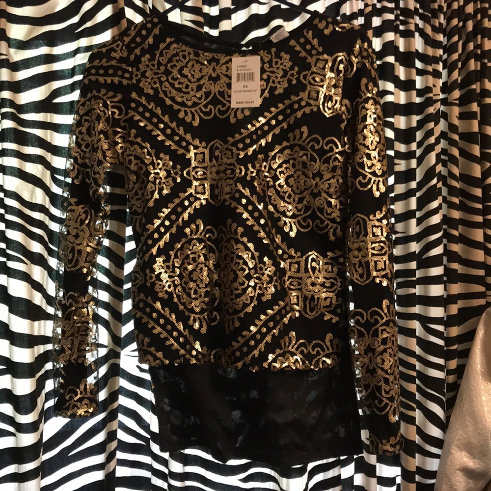 Black and Gold Sequined Top